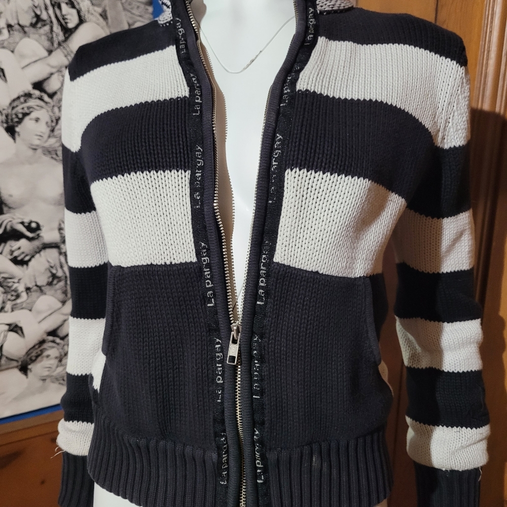 Sweater - Picture 8 of 12